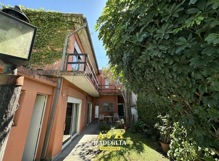 Casa · 169m² · 4 Ambientes · 1 Cochera