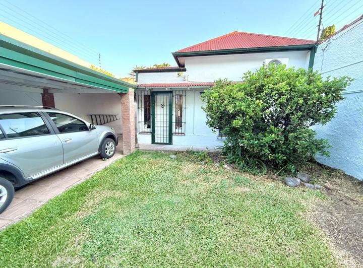Casa · 97m² · 3 Ambientes · 2 Cocheras