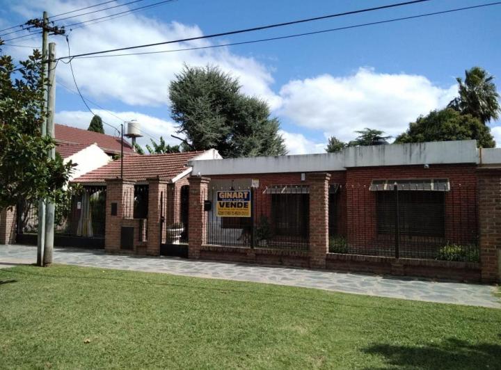 Casa · 100m² · 5 Ambientes