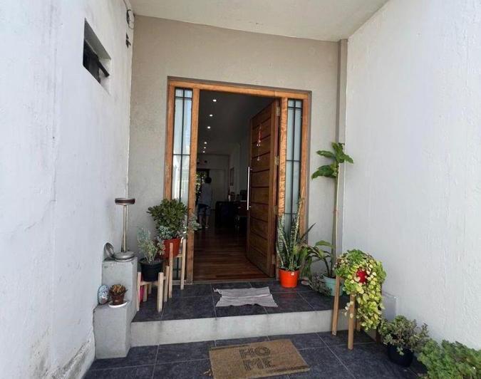 Casa · 1m² · 7 Ambientes · 1 Cochera