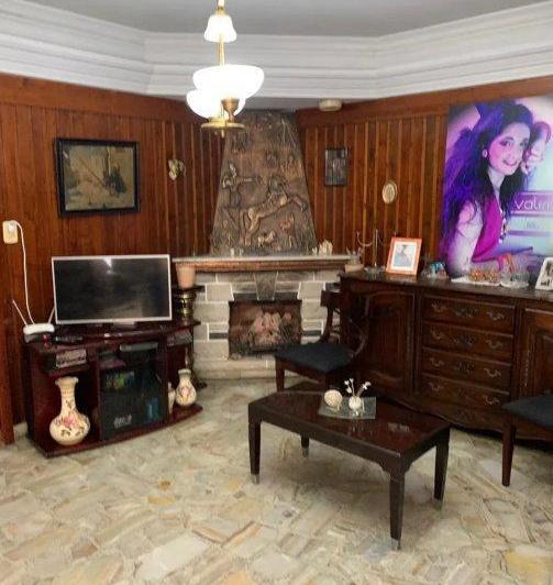 Casa · 240ha · 3 Ambientes · 1 Cochera