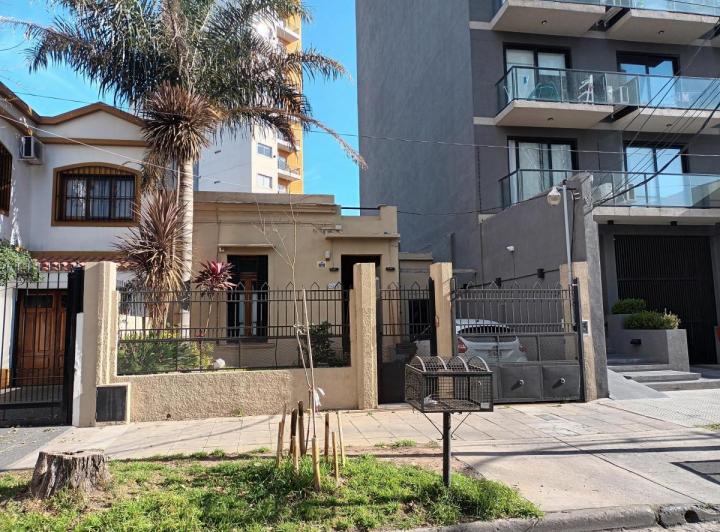 Casa · 250ha · 5 Ambientes · 1 Cochera