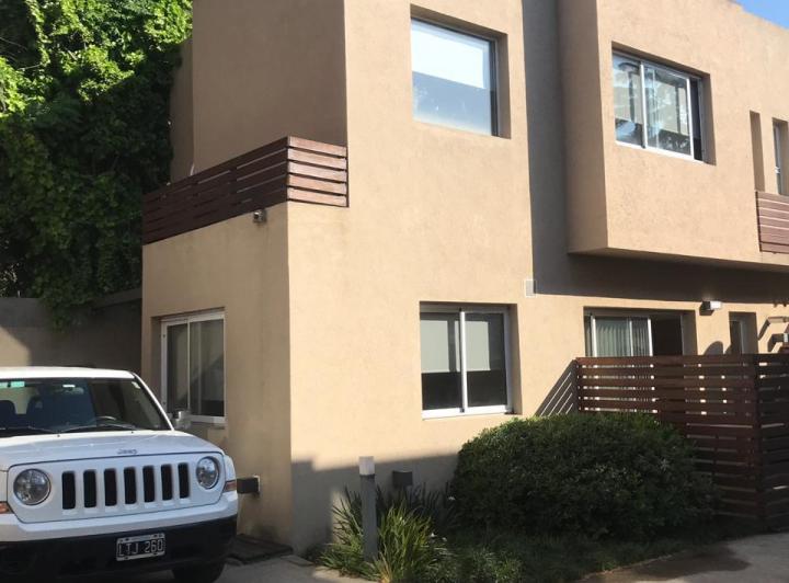 Casa · 75m² · 3 Ambientes · 1 Cochera