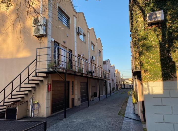 Casa · 70m² · 3 Ambientes · 1 Cochera