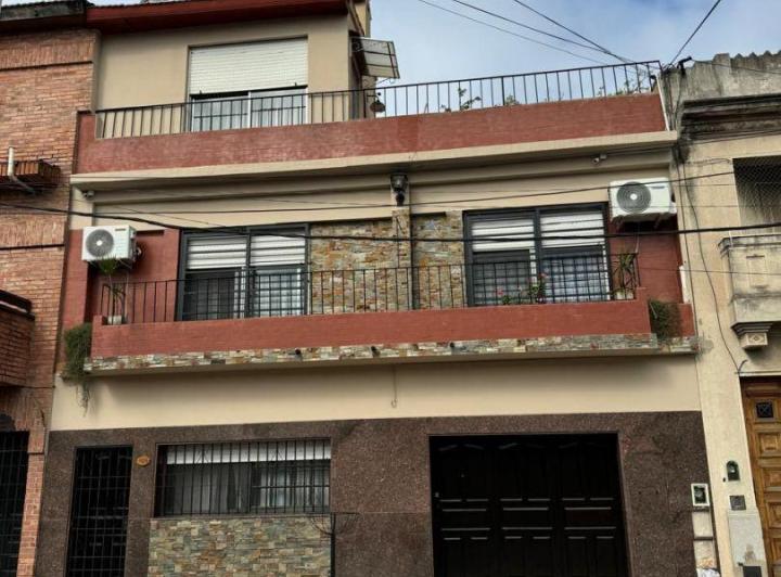 Casa · 166m² · 4 Ambientes · 1 Cochera