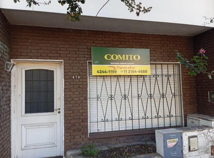 Casa · 130m² · 4 Ambientes · 1 Cochera