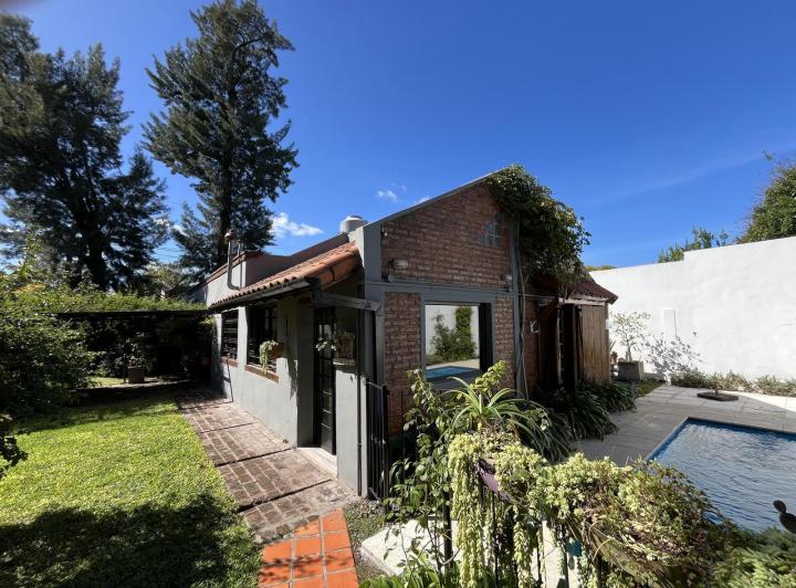 Casa · 149m² · 5 Ambientes · 1 Cochera