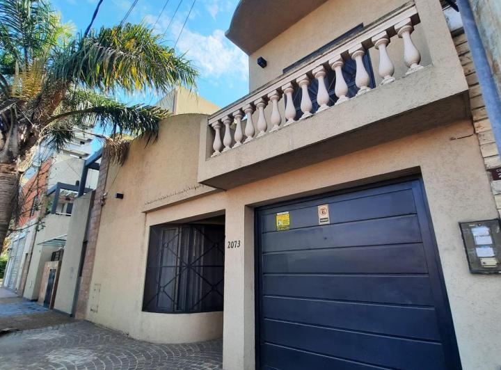 Casa · 117m² · 3 Ambientes · 1 Cochera