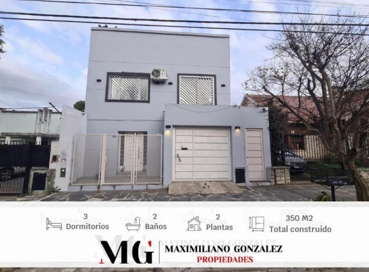 Casa · 240m² · 5 Ambientes · 2 Cocheras
