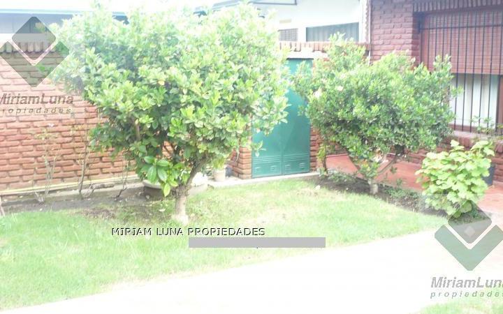 Casa · 30m² · 5 Ambientes · 3 Cocheras