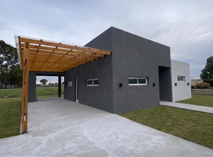 Casa · 600m² · 4 Ambientes · 3 Cocheras