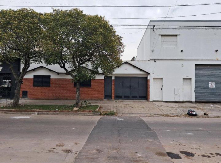 Casa · 120m² · 5 Ambientes · 2 Cocheras