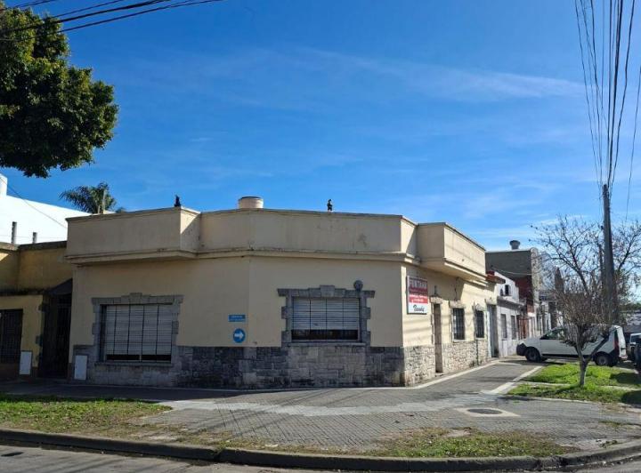 Casa · 147m² · 3 Ambientes · 1 Cochera