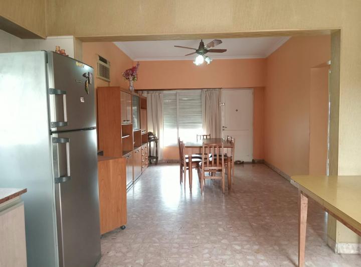 Casa · 130m² · 3 Ambientes · 4 Cocheras