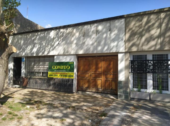 Casa · 140m² · 4 Ambientes · 1 Cochera
