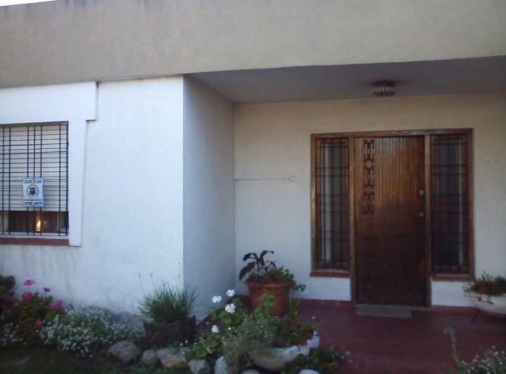 Casa · 117m² · 4 Ambientes · 1 Cochera