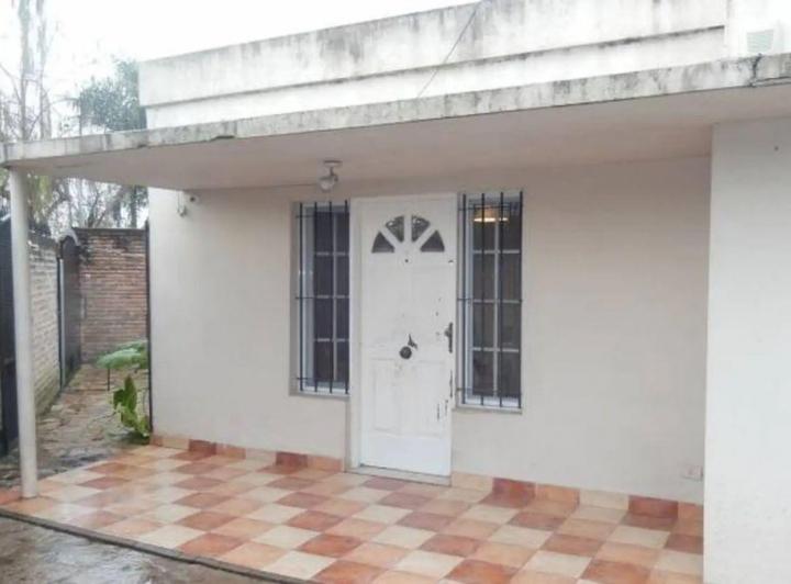 Casa · 100m² · 3 Ambientes · 2 Cocheras