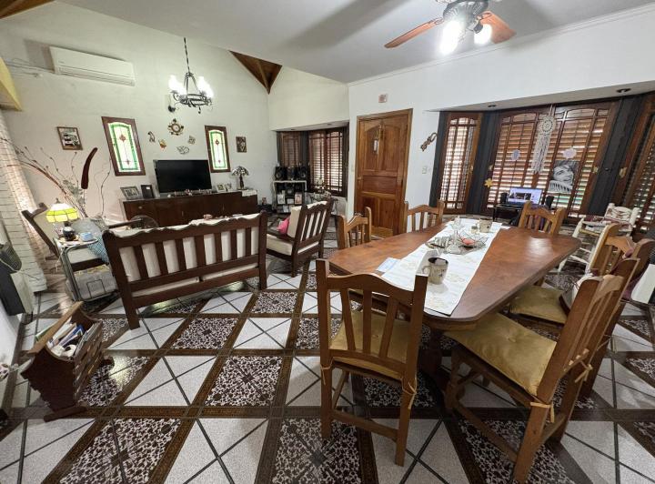 Casa · 108m² · 3 Ambientes · 1 Cochera