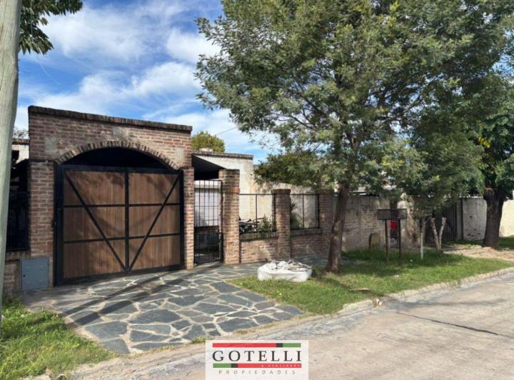 Casa · 85m² · 4 Ambientes · 1 Cochera