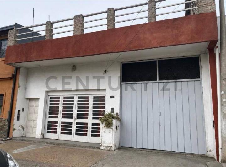 Casa · 170m² · 5 Ambientes · 1 Cochera