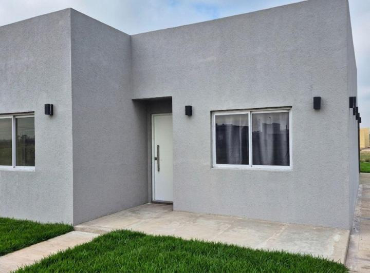 Casa · 50m² · 3 Ambientes · 2 Cocheras