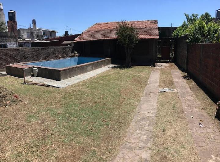 Casa · 130m² · 4 Ambientes · 2 Cocheras