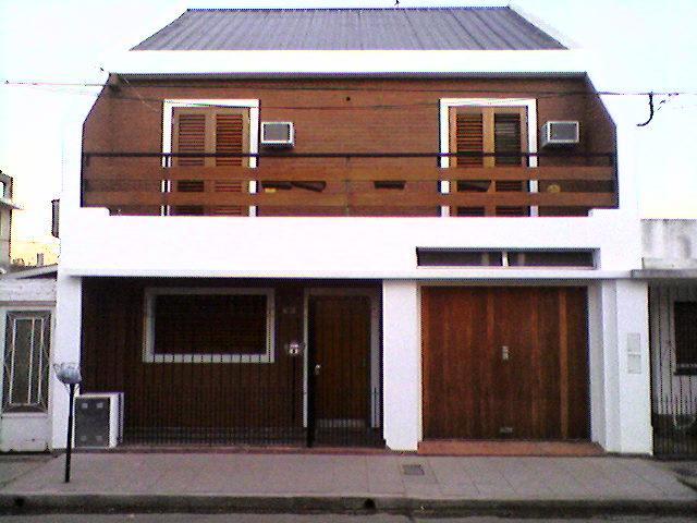 Casa · 200m² · 4 Ambientes · 1 Cochera