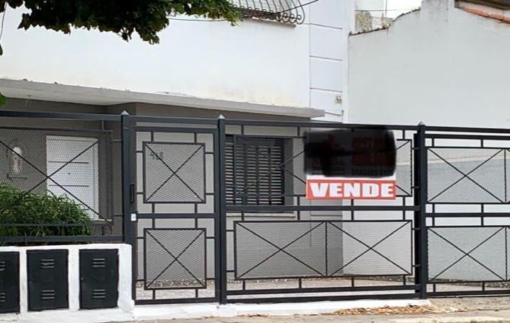 Casa · 90m² · 3 Ambientes · 1 Cochera