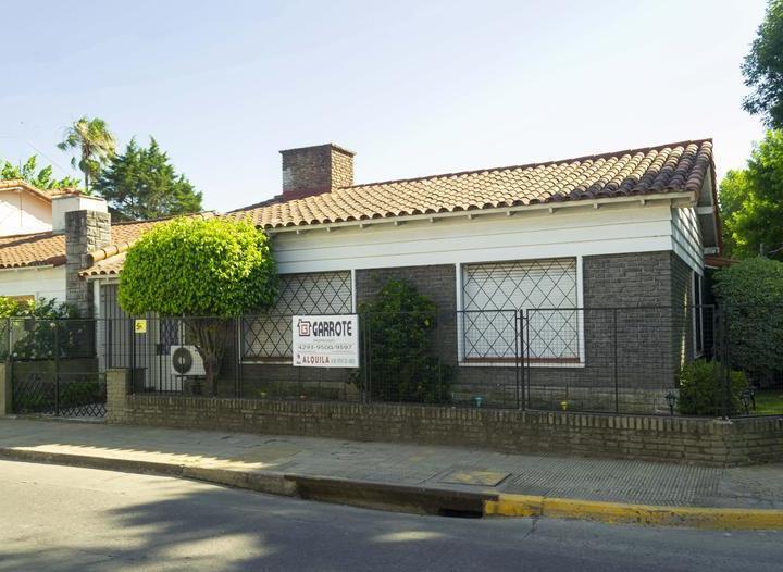 Casa · 95m² · 3 Ambientes · 1 Cochera
