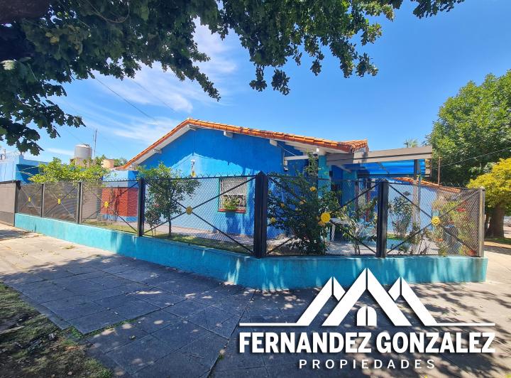 Casa · 95m² · 3 Ambientes · 2 Cocheras