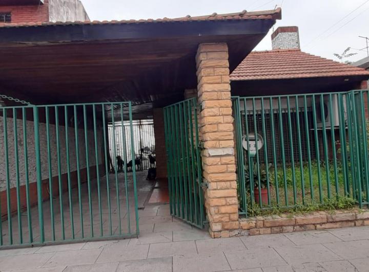 Casa · 150m² · 3 Ambientes · 1 Cochera