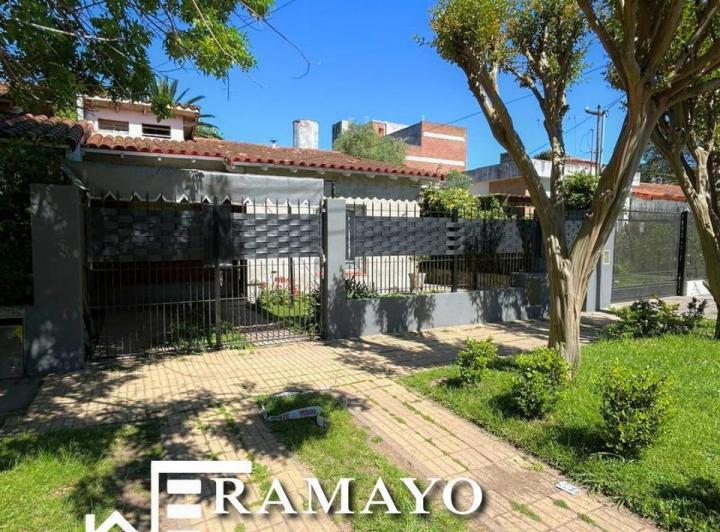 Casa · 78m² · 4 Ambientes · 1 Cochera