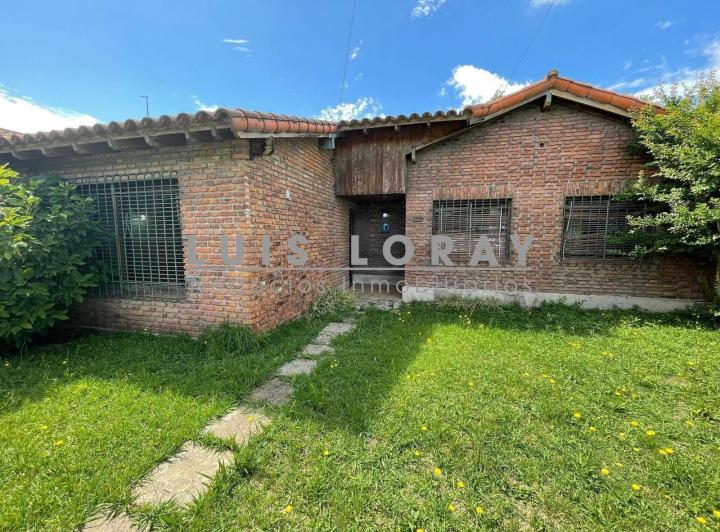 Casa · 585m² · 4 Ambientes · 1 Cochera