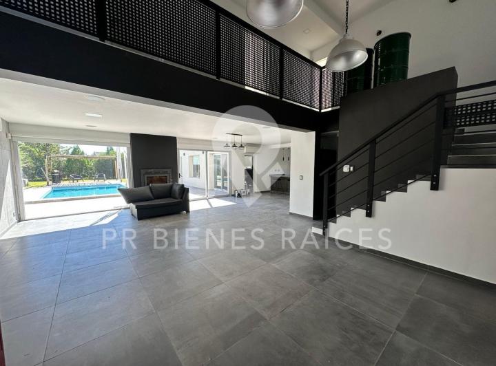 Casa · 800m² · 4 Ambientes