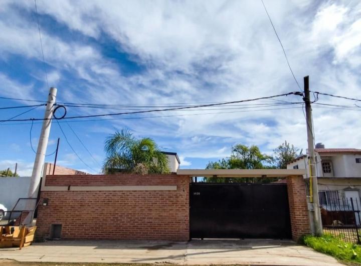 Casa · 120m² · 2 Dormitorios