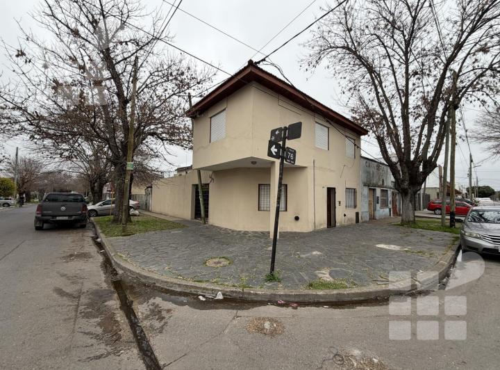 Casa · 60m² · 3 Ambientes · 1 Cochera