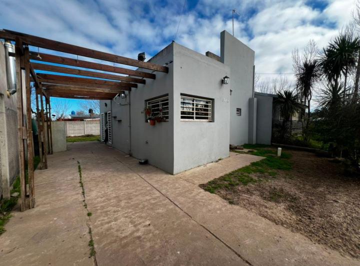 Casa · 58m² · 3 Ambientes · 2 Cocheras