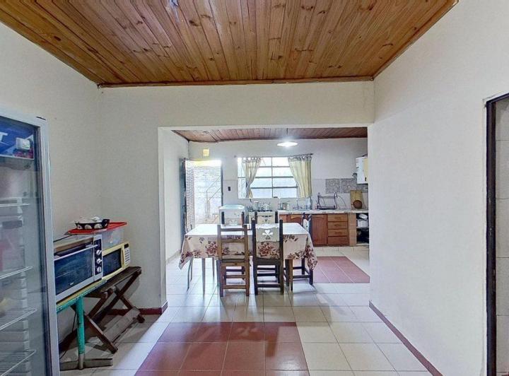 Casa · 196m² · 4 Ambientes · 1 Cochera
