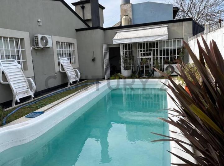 Casa · 150m² · 3 Dormitorios · 1 Cochera