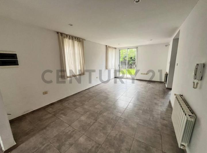 Casa · 149m² · 3 Dormitorios · 3 Cocheras