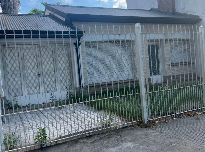 Casa · 150m² · 4 Ambientes · 1 Cochera