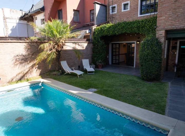 Casa · 223m² · 4 Ambientes · 2 Cocheras