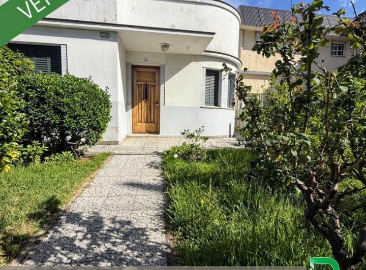 Casa · 450m² · 4 Ambientes