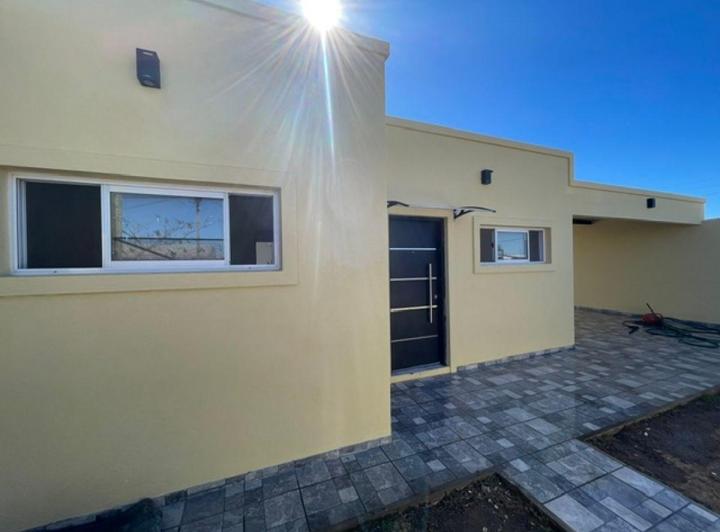 Casa · 60m² · 3 Ambientes · 2 Cocheras