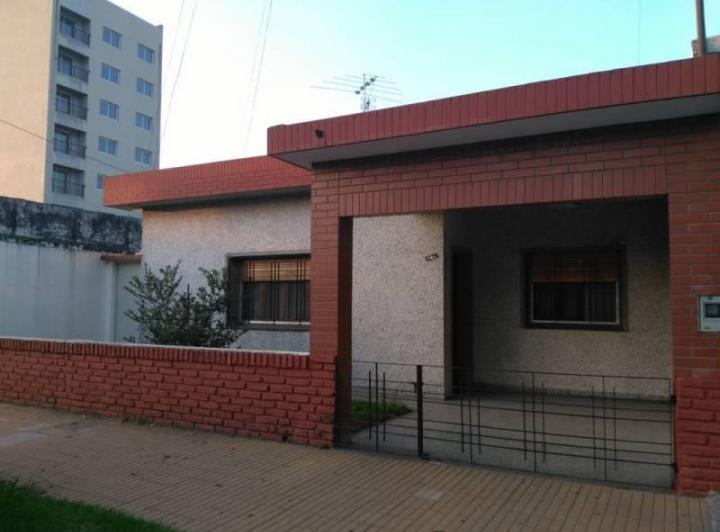 Casa · 100m² · 3 Ambientes · 1 Cochera