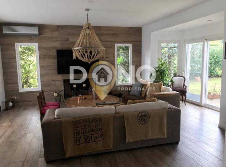 Casa · 250m² · 4 Ambientes
