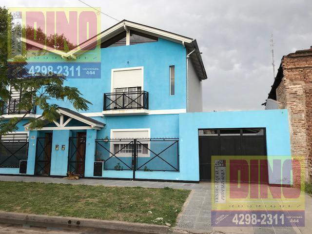 Casa · 140m² · 3 Ambientes · 2 Cocheras