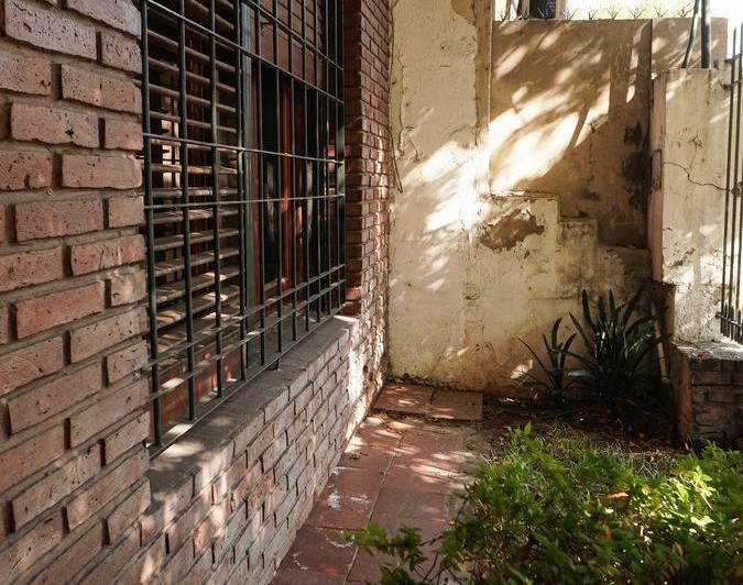 Casa · 250m² · 2 Ambientes · 1 Cochera