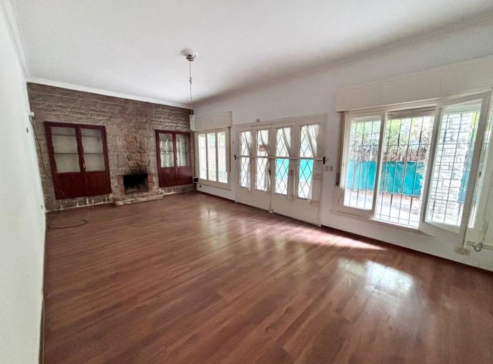Casa · 180m² · 4 Ambientes