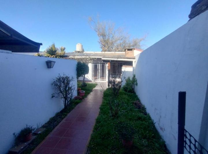 Casa · 80m² · 4 Ambientes · 1 Cochera
